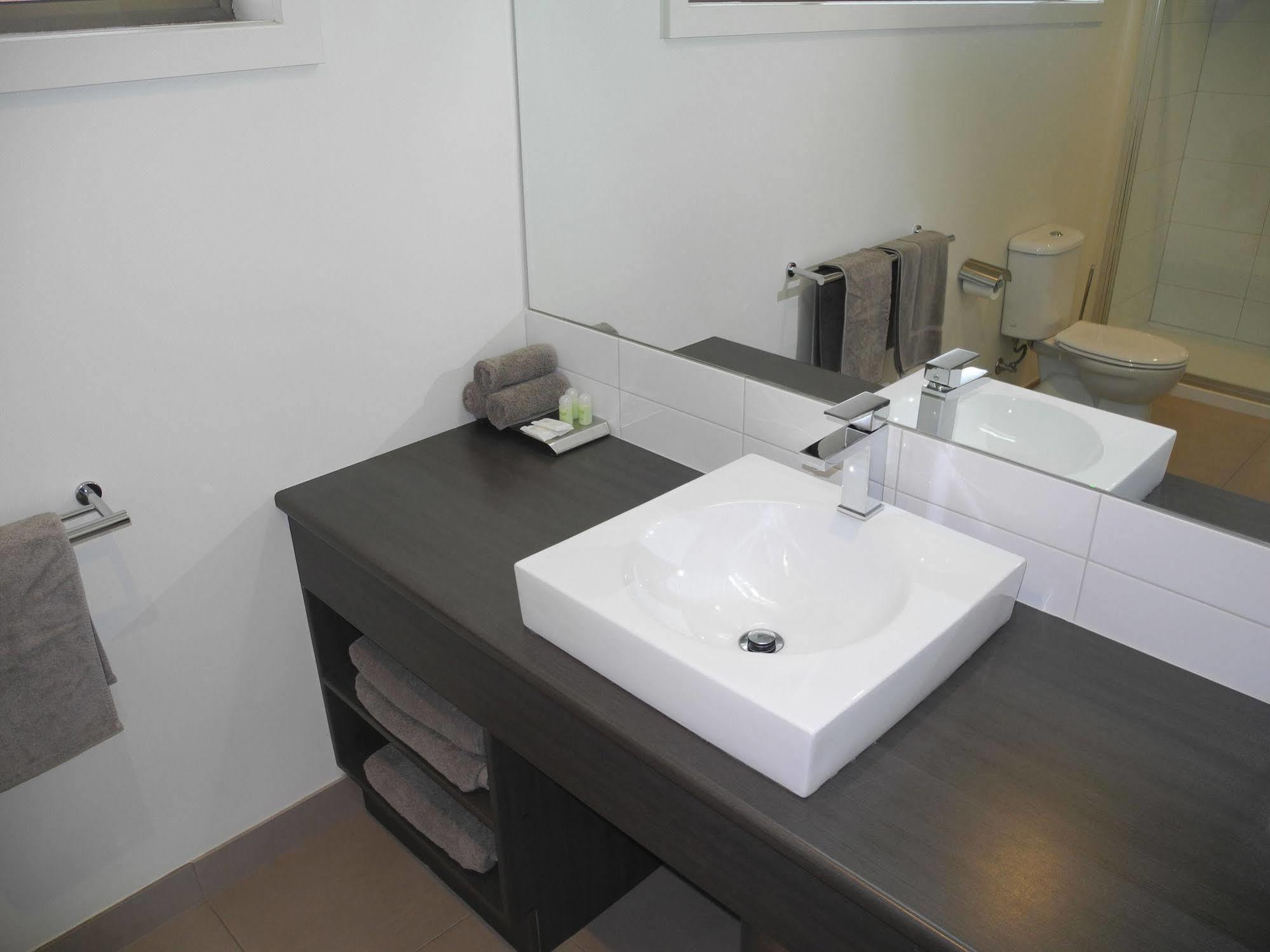 Elm Tree Motel Warrnambool Dış mekan fotoğraf